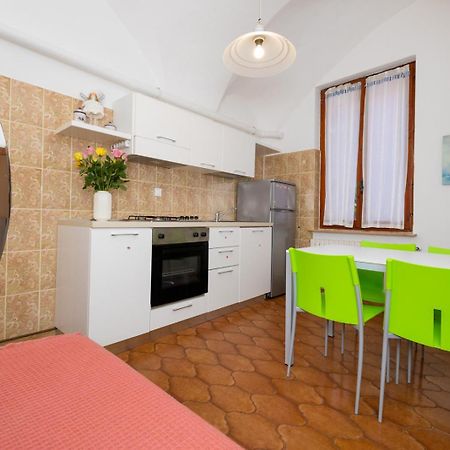 Apartamento Casa Vicino Al Mare Finale Ligure Exterior foto